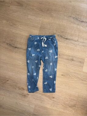 GAP Denim Jogger Pants with White Floral Print